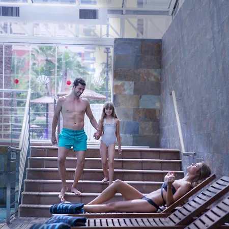 Rh Ifach Ξενοδοχείο 4*